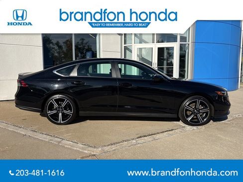 Used 2024 Honda Accord Sport image 7