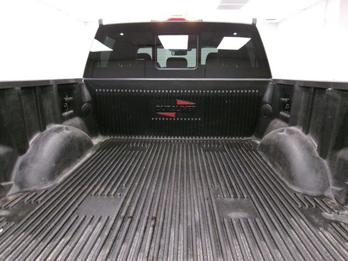 Used 2015 Ford F150 Lariat image 12