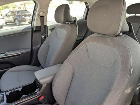 Used 2025 Kia K4 FWD image 14