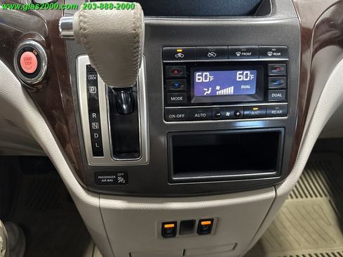 Used 2015 Nissan Quest SV w/ Leather Package image 18