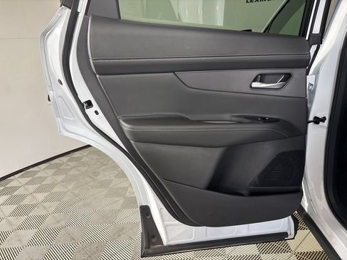 Used 2025 Nissan Murano SL AWD/4WD image 24