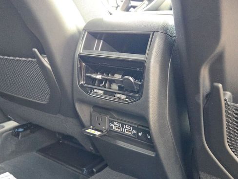 New 2025 Jeep Grand Cherokee Limited w/ Luxury Tech Group II image 12