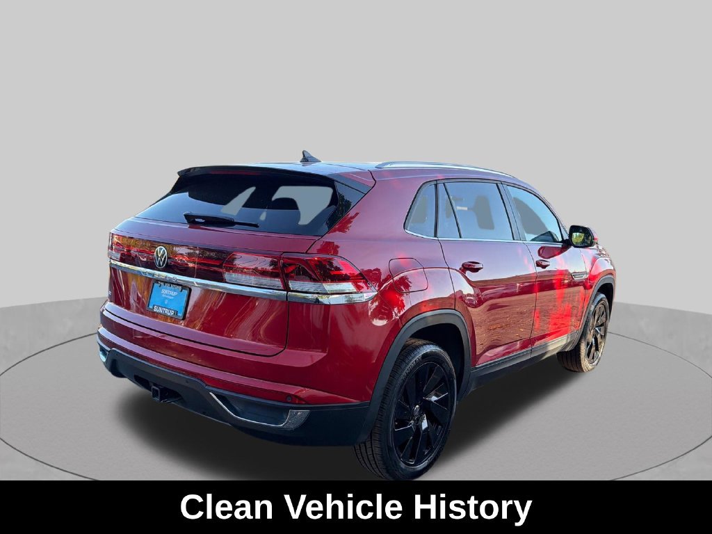 Used 2025 Volkswagen Atlas Cross Sport SE w/ Panoramic Sunroof Package FWD image 6