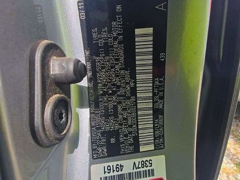 Used 2011 Toyota Sienna XLE image 17