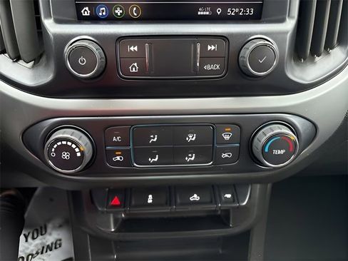 Used 2022 Chevrolet Colorado LT image 10