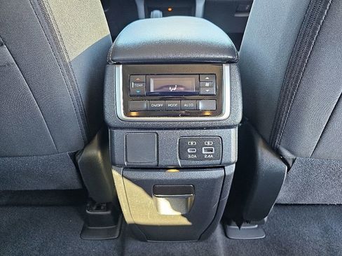 Certified 2024 Subaru Ascent Premium w/ Convenience Package image 22