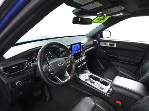 Certified 2023 Ford Explorer ST-Line AWD/4WD image 14