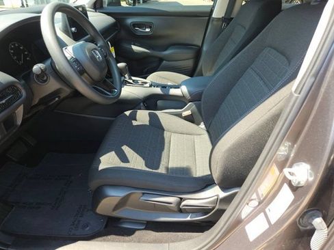 Used 2025 Honda HR-V LX image 15