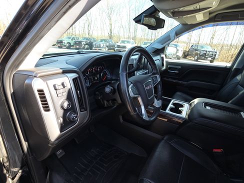 Used 2018 GMC Sierra 1500 SLT image 15