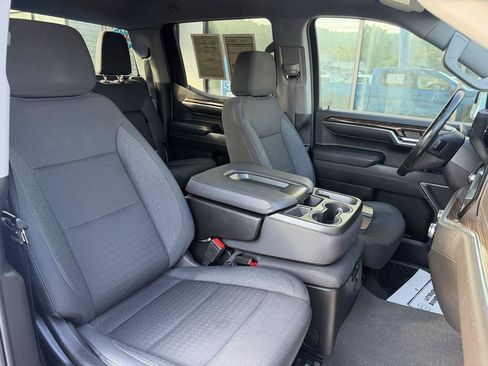 Used 2024 GMC Sierra 1500 Elevation AWD/4WD image 18