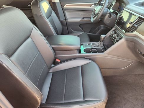 Used 2022 Volkswagen Atlas SE w/ Panoramic Sunroof Package image 15