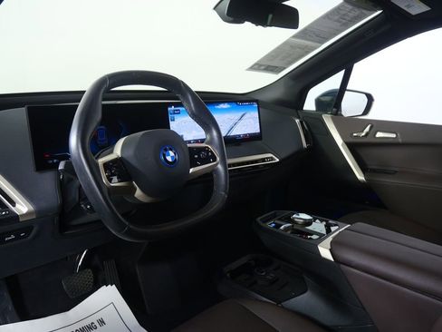 Certified 2023 BMW iX xDrive50 w/ Sport Package AWD/4WD image 10