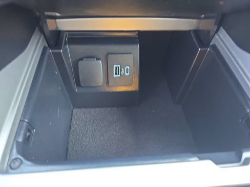 Certified 2023 Ford Explorer XLT w/ Equipment Group 202A AWD/4WD image 24