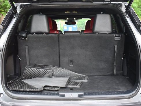 Used 2021 Toyota Highlander XSE image 13