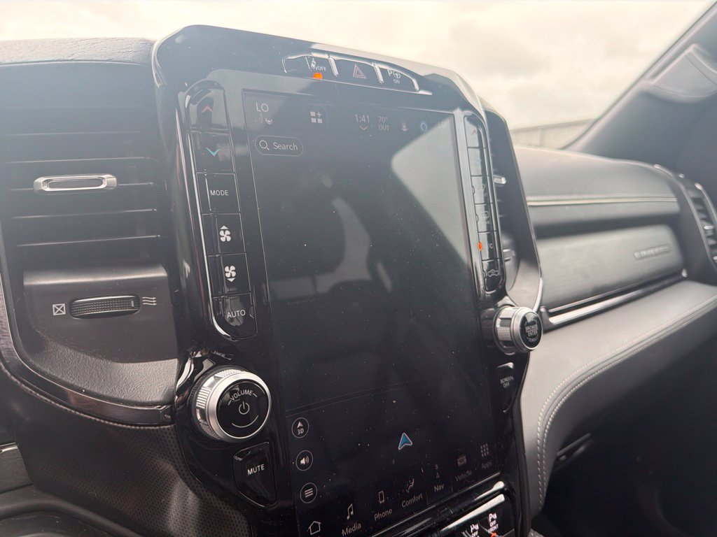 Used 2023 RAM 1500 Limited AWD/4WD image 17