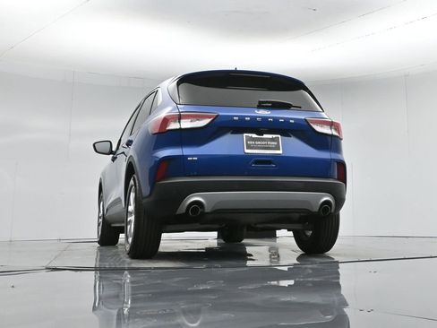 Used 2022 Ford Escape SE w/ Convenience Package FWD image 52