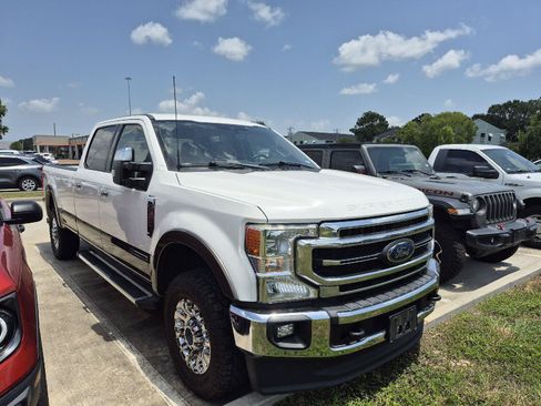 Used 2022 Ford F350 Lariat w/ Chrome Package AWD/4WD image 2