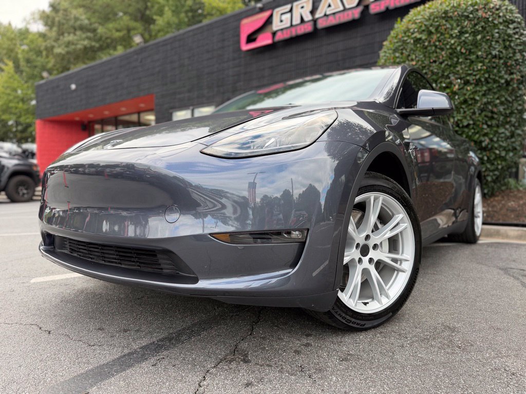 Used 2023 Tesla Model Y 2WD image 2