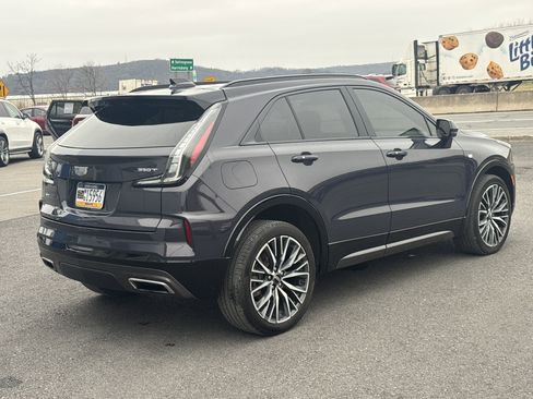 Used 2024 Cadillac XT4 Sport image 3