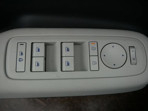 New 2026 Hyundai Santa Fe SE image 12