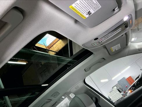 Used 2021 Audi Q5 Premium Plus w/ Premium Plus Package image 24