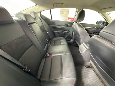 Used 2025 Nissan Altima 2.5 SR image 38