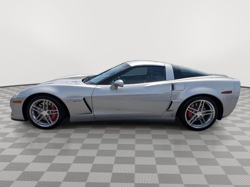 Used 2007 Chevrolet Corvette Z06 w/ Preferred Equipment Group RWD image 2