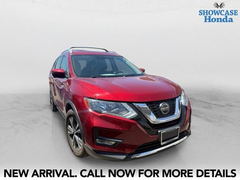Used 2019 Nissan Rogue SV w/ Sun & Sound Touring Package AWD/4WD image 6