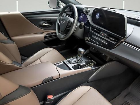 Used 2023 Lexus ES 250 w/ Premium Package AWD/4WD image 26
