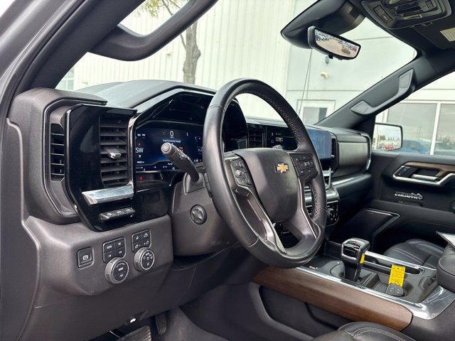 Certified 2025 Chevrolet Silverado 1500 High Country w/ High Country Premium Package AWD/4WD image 10