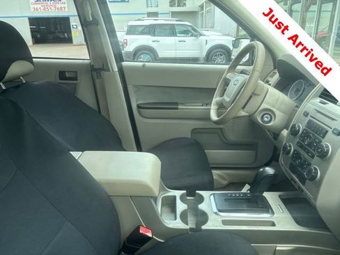 Used 2012 Ford Escape XLT FWD image 7