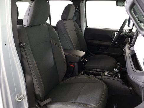 Used 2024 Jeep Wrangler Sahara image 27