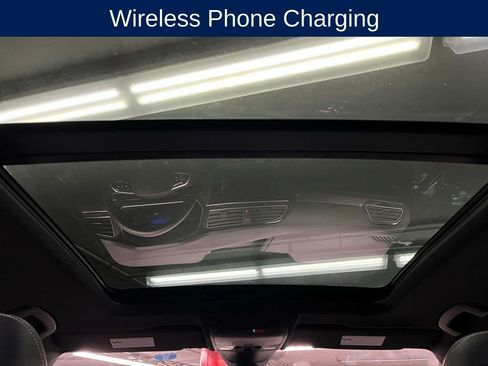 Used 2024 Volkswagen Tiguan SE R-Line image 10