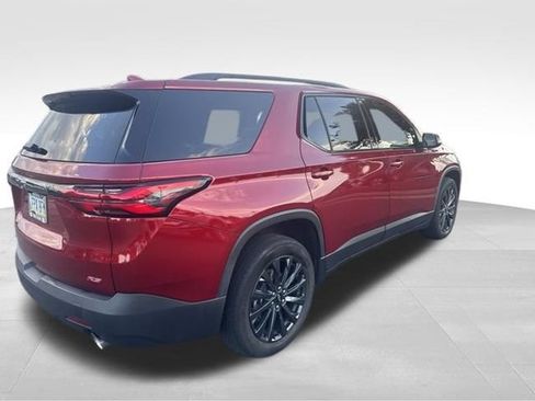 Used 2023 Chevrolet Traverse RS FWD image 9