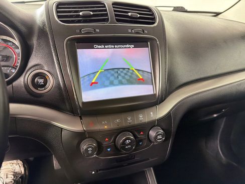 Used 2016 Dodge Journey Crossroad FWD image 13