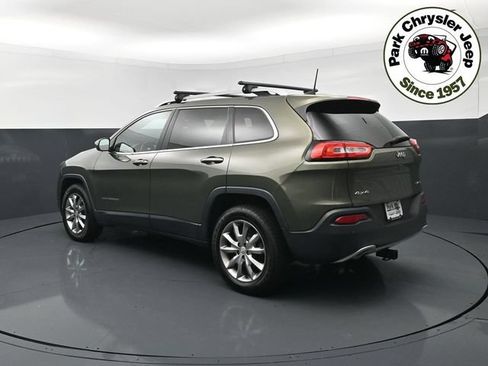 Used 2018 Jeep Cherokee Limited AWD/4WD image 4