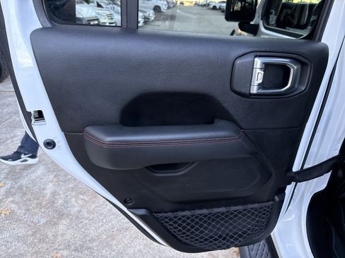 Used 2020 Jeep Gladiator Rubicon image 24