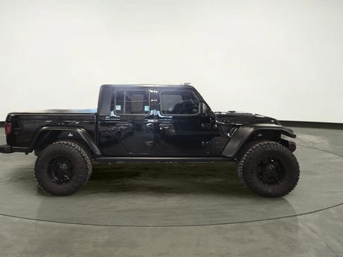 Used 2021 Jeep Gladiator Willys image 6