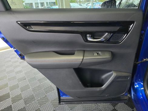 Used 2025 Honda CR-V Sport Touring image 39