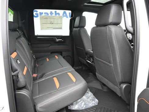 New 2026 GMC Sierra 2500 AT4 w/ Technology Package image 8