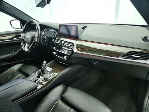 Used 2019 BMW 530i xDrive w/ Convenience Package AWD/4WD image 30
