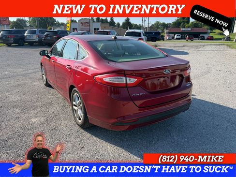 Used 2014 Ford Fusion SE FWD image 5