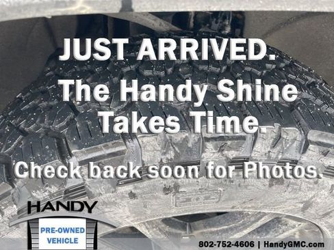 Used 2024 GMC Sierra 1500 Elevation image 4