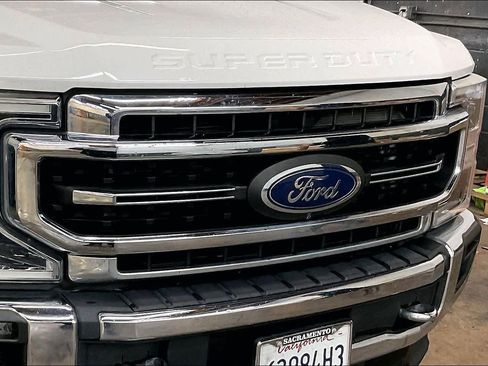 Used 2021 Ford F350 Lariat w/ Lariat Ultimate Package image 32