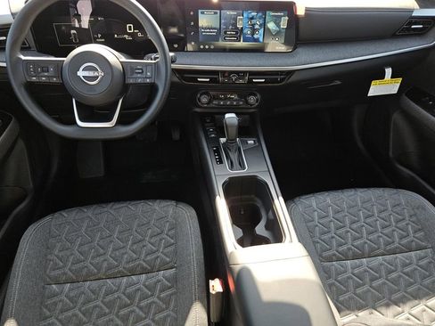 New 2026 Nissan Kicks SV image 10