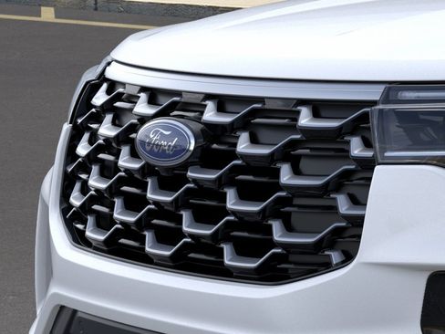 New 2026 Ford Explorer Platinum AWD/4WD image 18