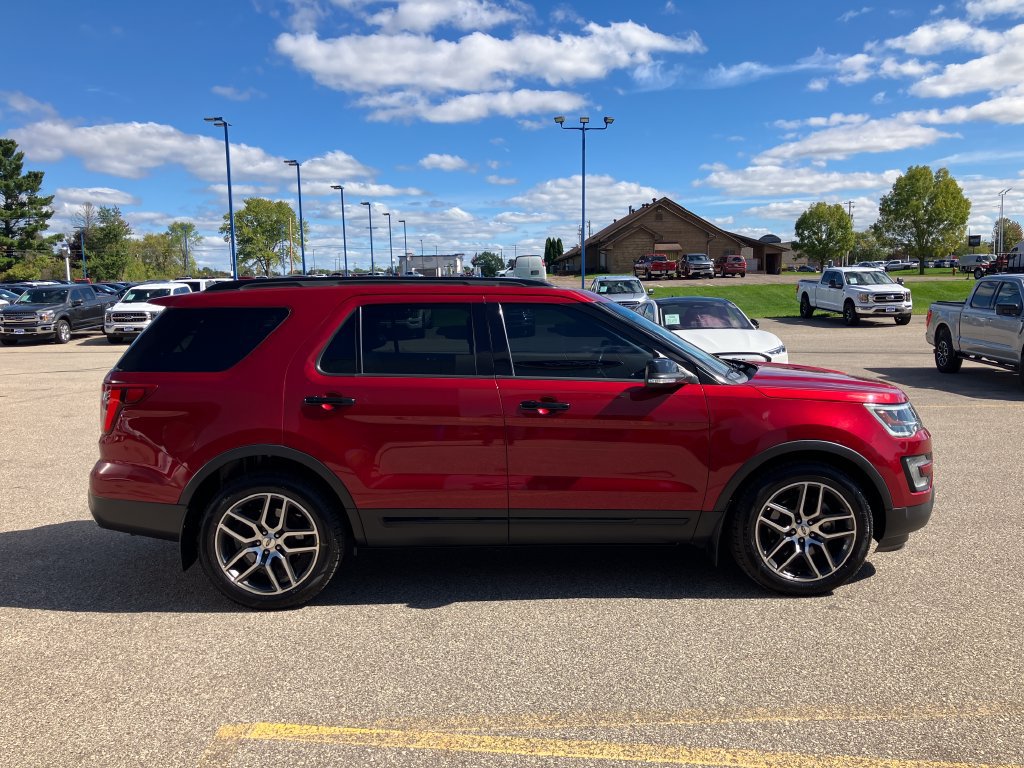 Used 2017 Ford Explorer Sport w/ Equipment Group 401A AWD/4WD image 6