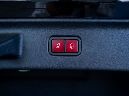 Used 2023 Mercedes-Benz S 580 4MATIC Sedan w/ Warmth & Comfort Package image 60