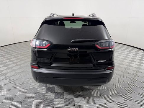 Used 2019 Jeep Cherokee Latitude w/ Popular Appearance Group FWD image 6