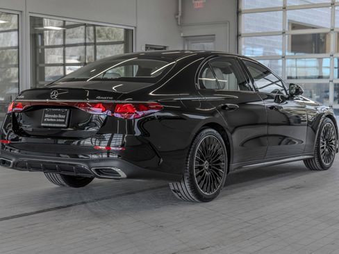 New 2026 Mercedes-Benz E 450 4MATIC Sedan image 29